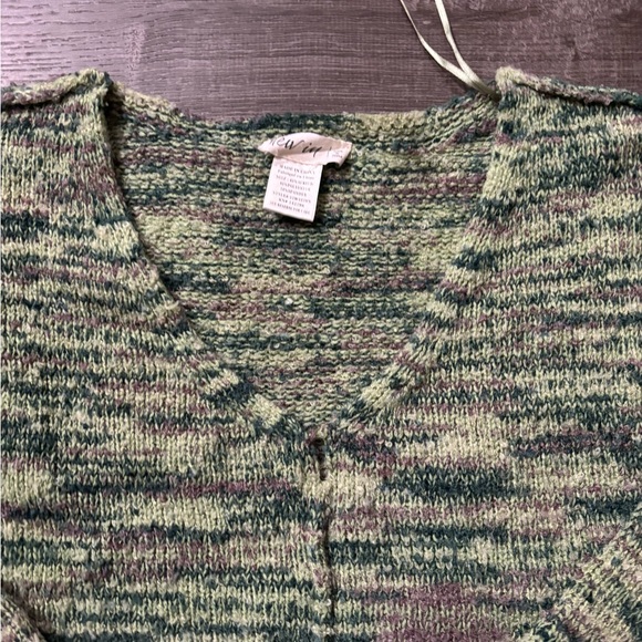 New Look Multicolor V-Neck Sweater - Picture 6 of 6